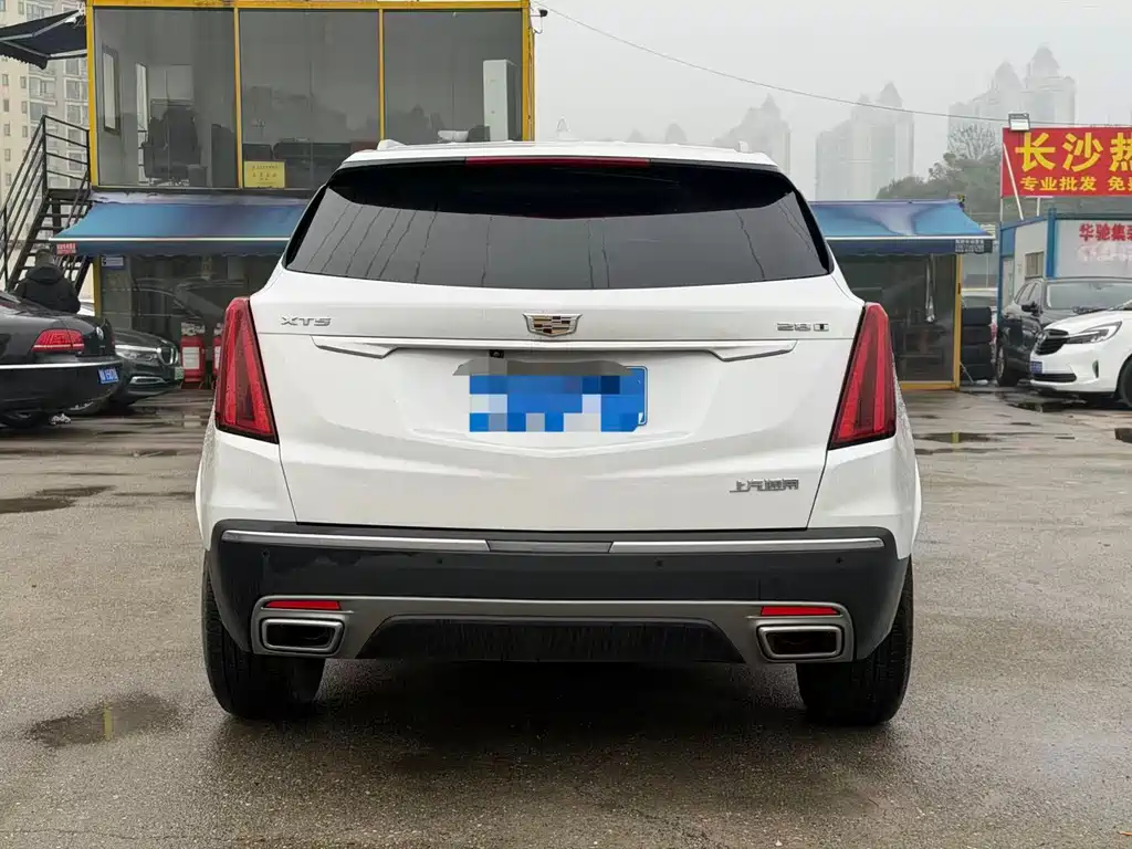 CADILLAC XT5