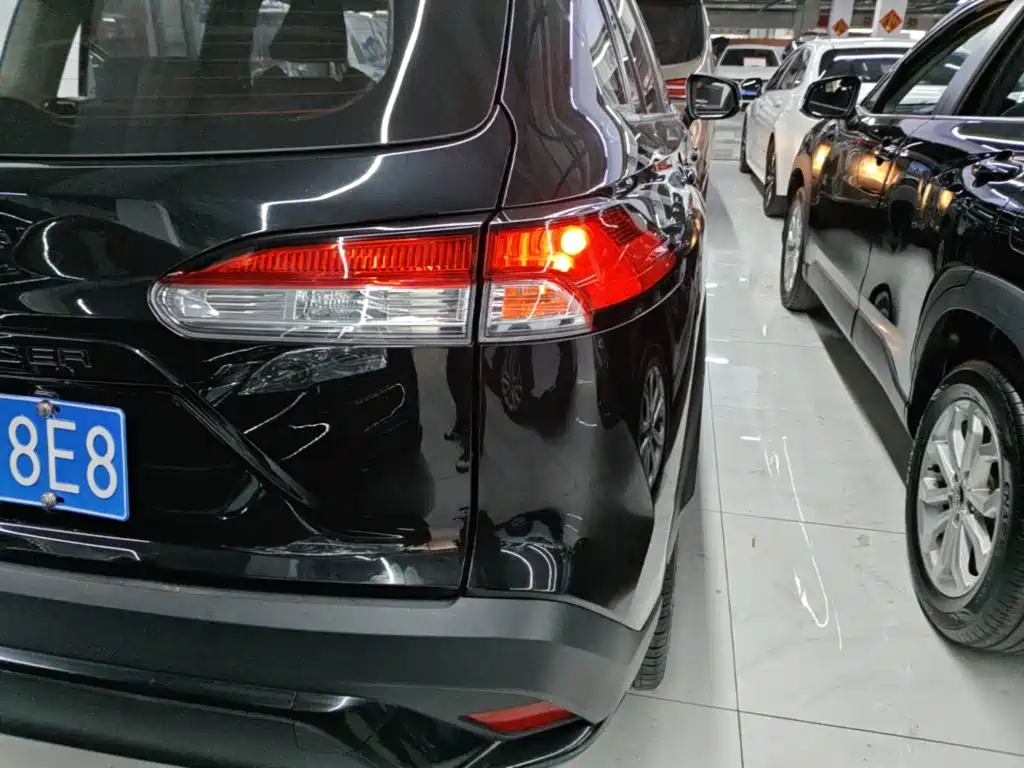 Toyota Frontlander — миниатюра 8