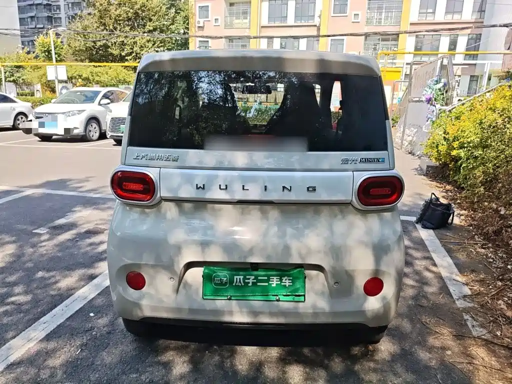 Wuling MINIEV — миниатюра 5
