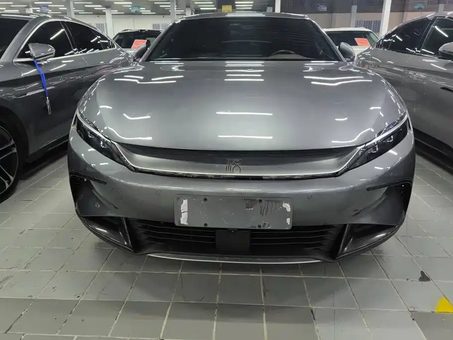 BYD Han — миниатюра 2