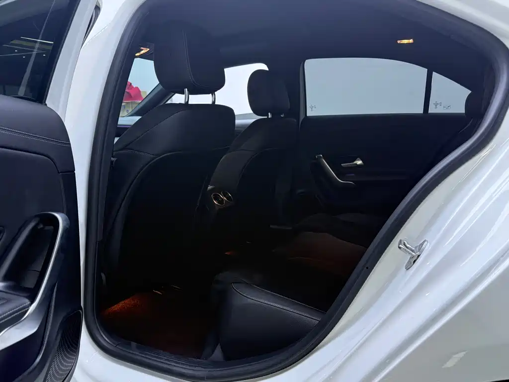 MERCEDES-BENZ A CLASS