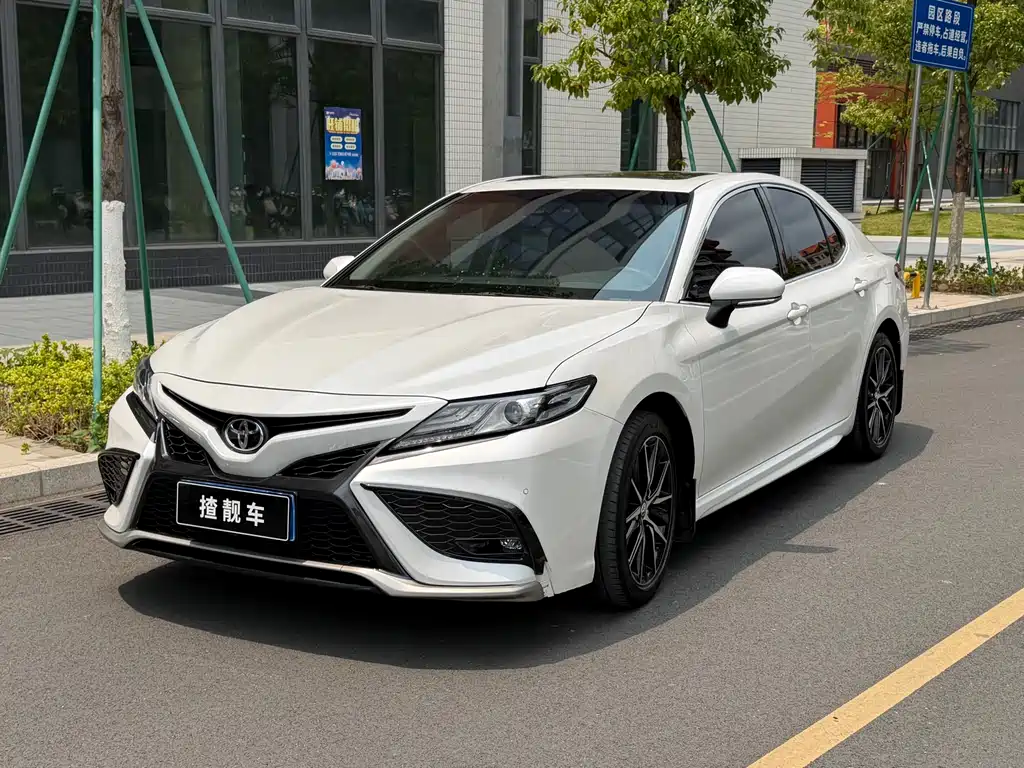 Toyota Camry 2022