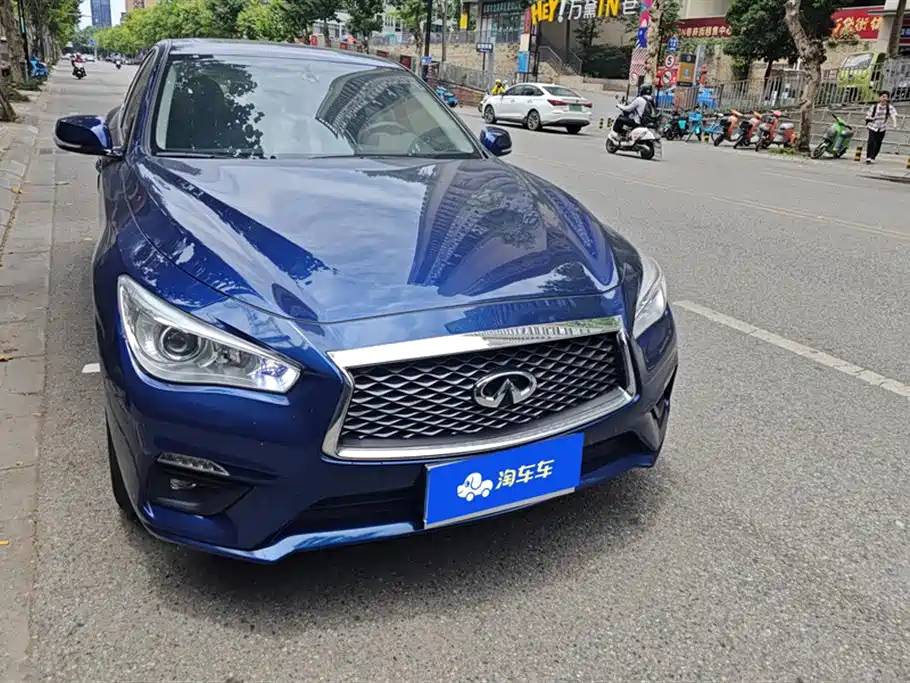 Infiniti Q50L 2018 2.0T Comfort V