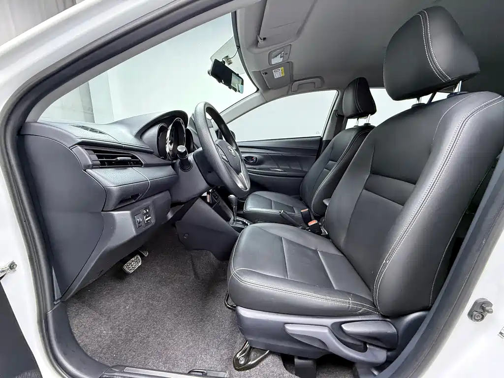 TOYOTA YARIS L ZHIXUAN