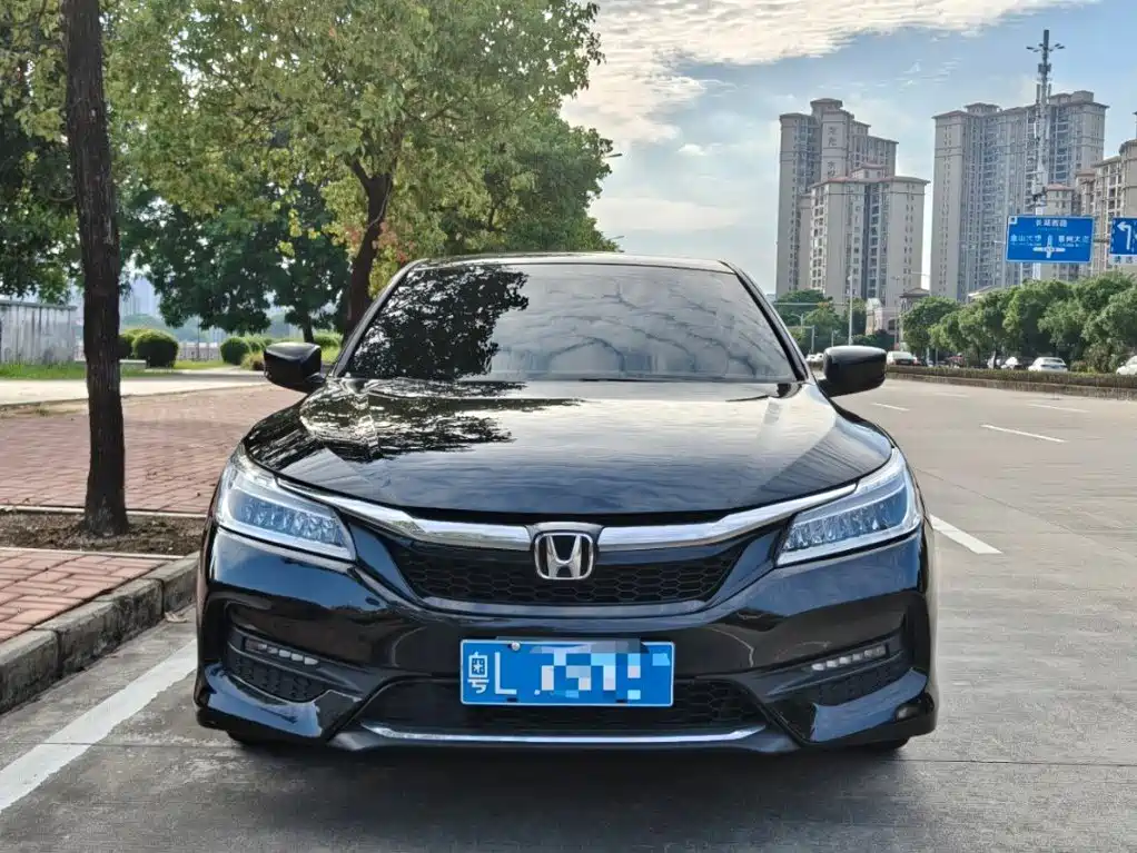 Honda Accord — миниатюра 2