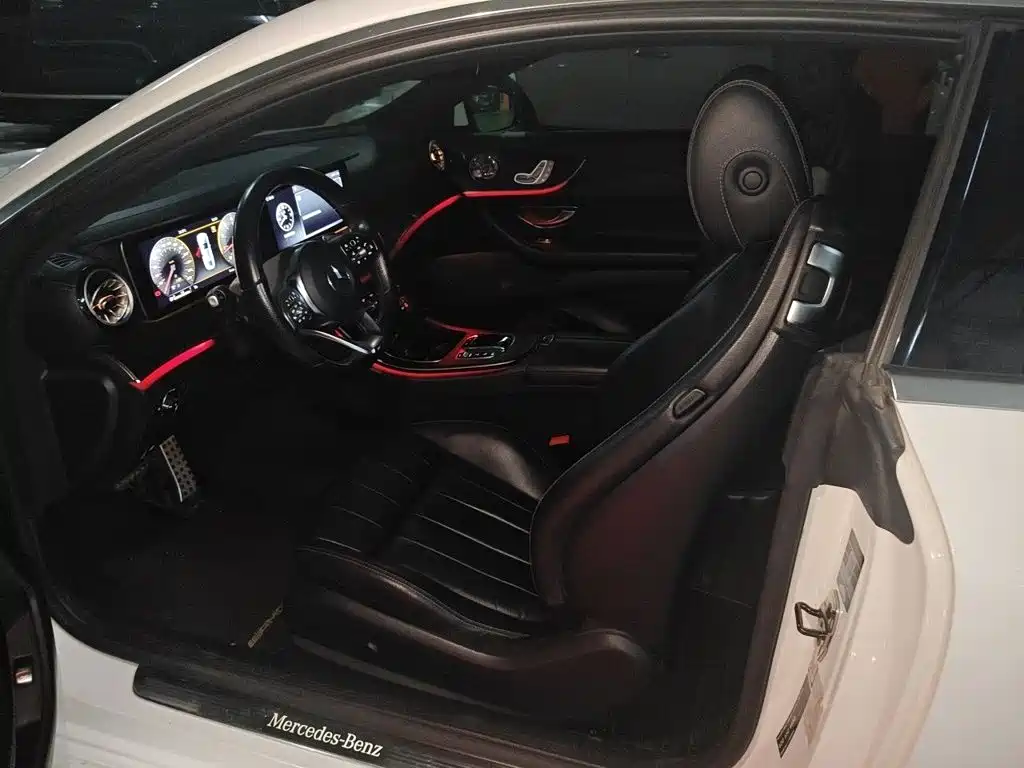 Mercedes-Benz E-Class (Import) — миниатюра 8