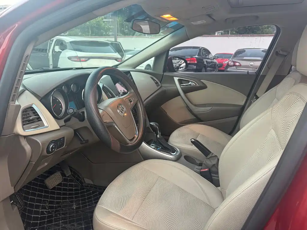 Buick Excelle — миниатюра 7