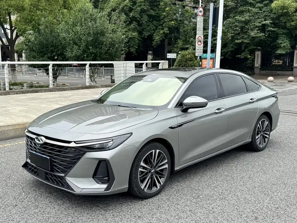 Chery Arrizo 8