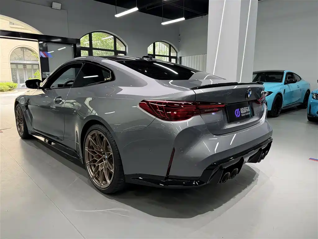 BMW M4 2022 M4