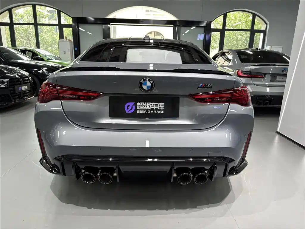 BMW M4 2022 M4