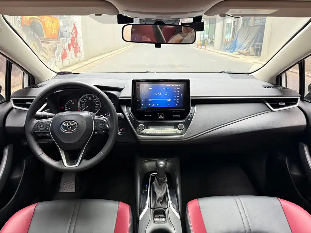 Toyota Corolla — миниатюра 8