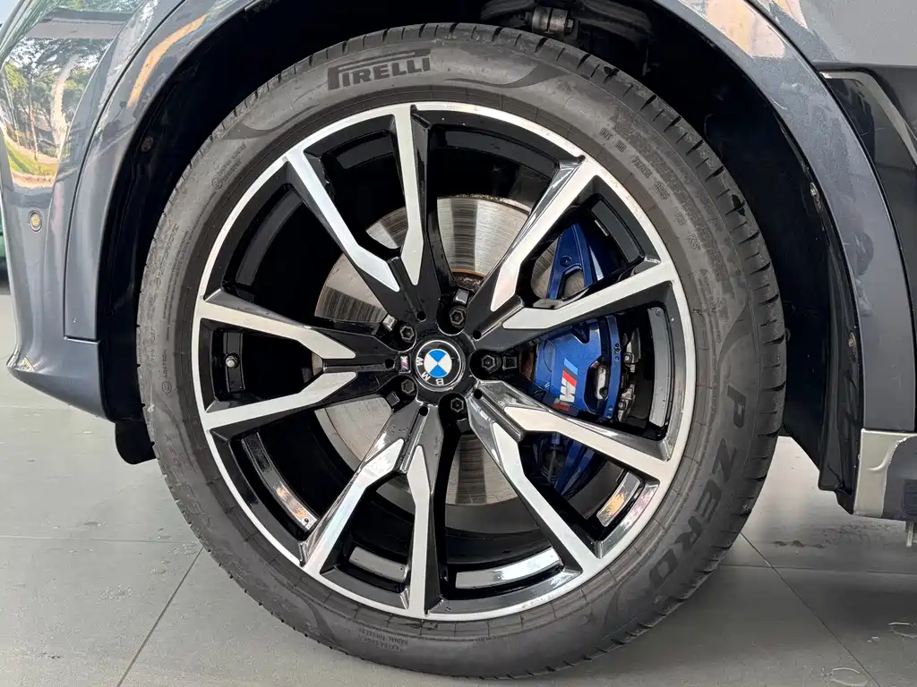 BMW X7 — миниатюра 20