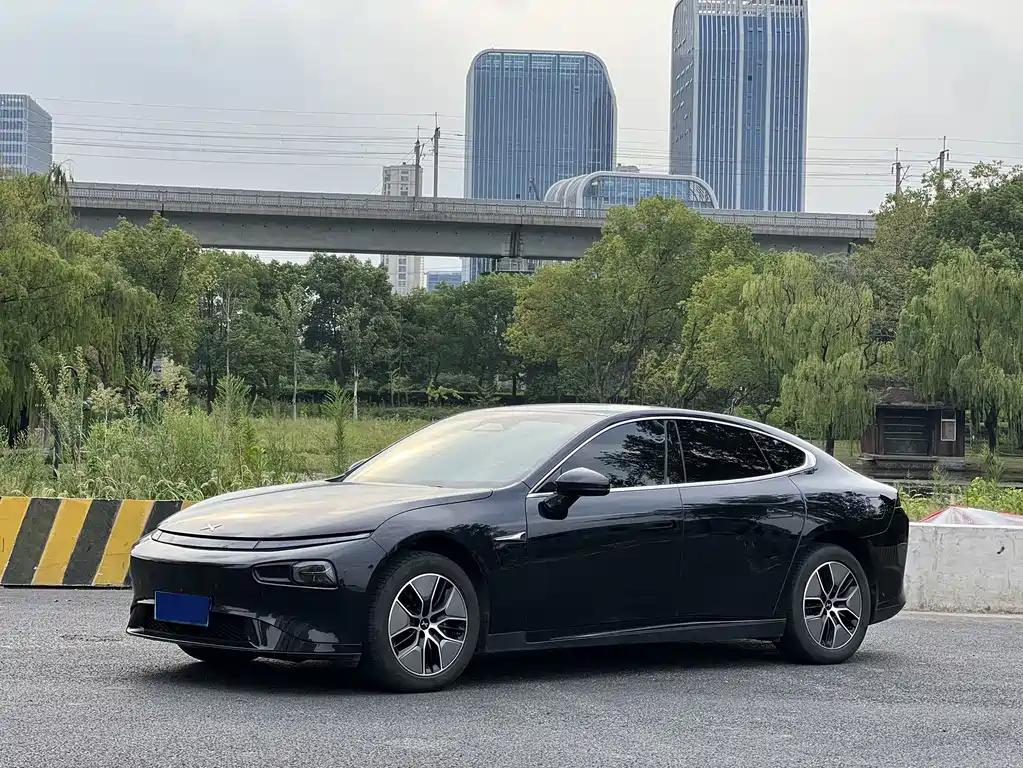 XPeng P7