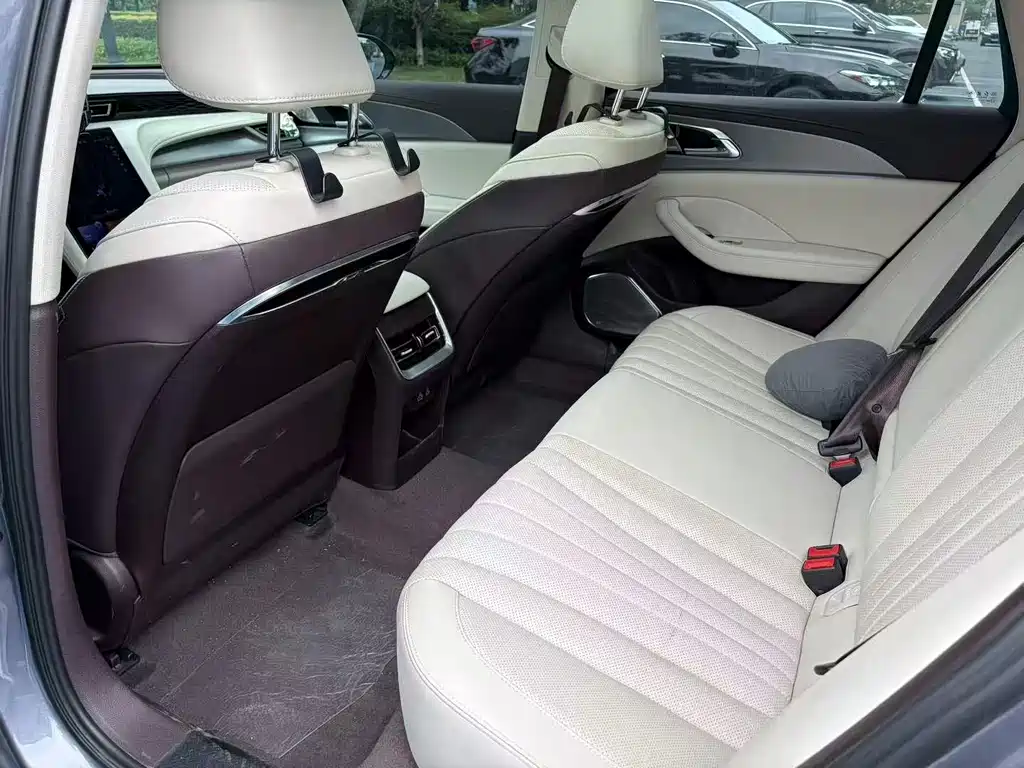 Hongqi H5 2023 1.5T DCT