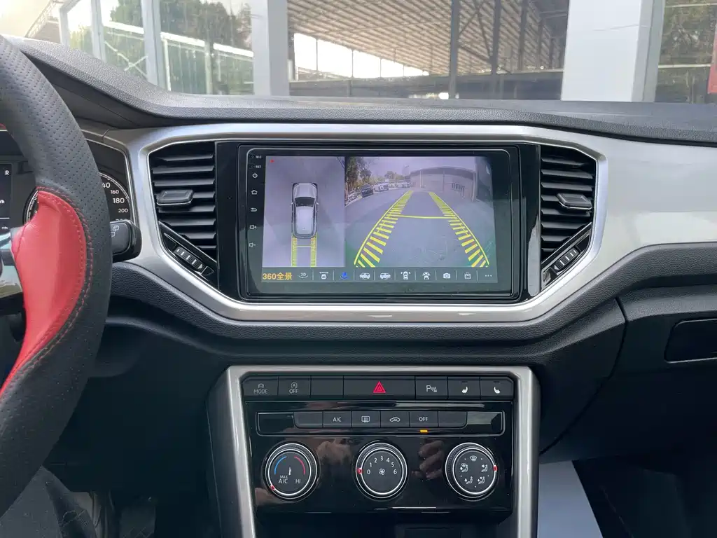 VOLKSWAGEN T ROC EXPLORING SONGS