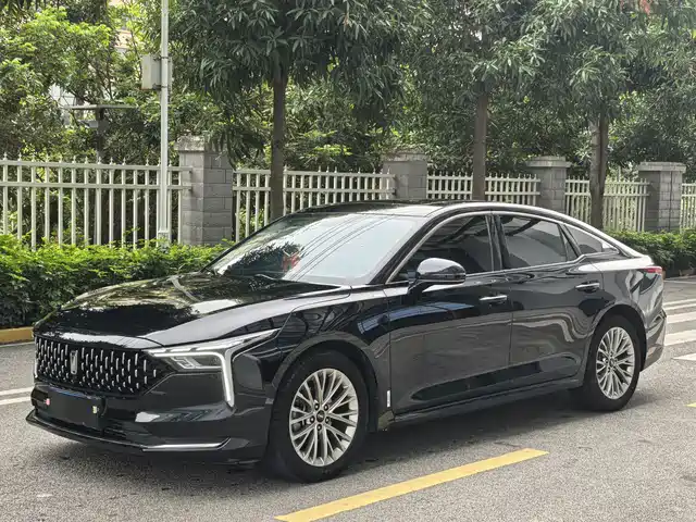 2023 Bestune B70