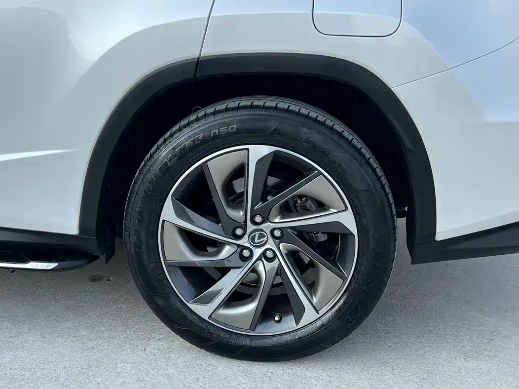 Lexus RX — миниатюра 17