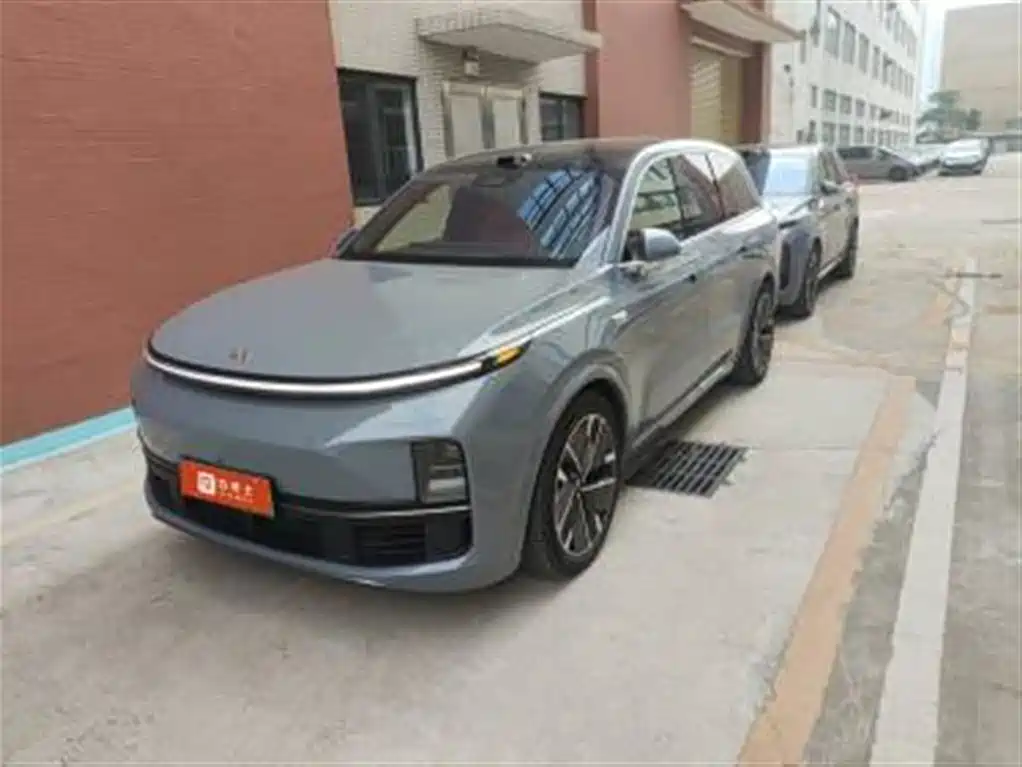 Li Auto Li L8 2025
