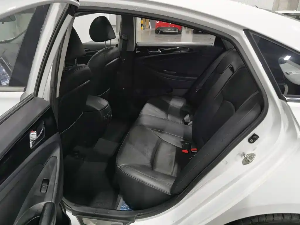 Hyundai Sonata — миниатюра 15
