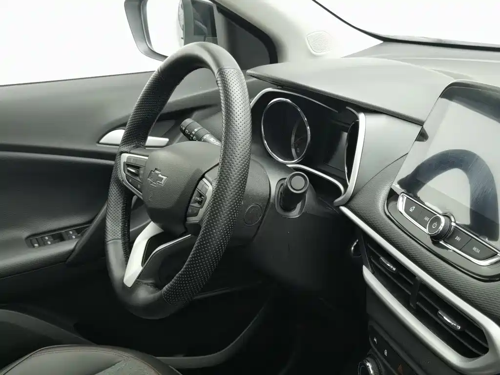 Chevrolet Trax — миниатюра 22