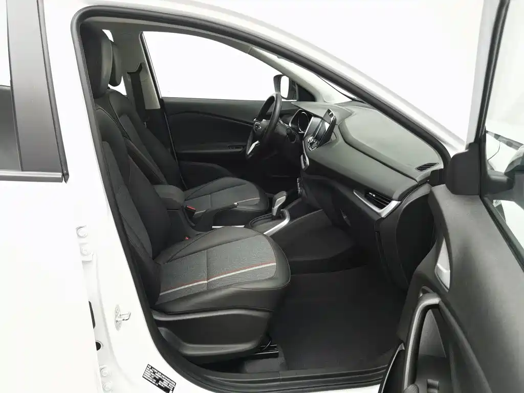 Chevrolet Trax — миниатюра 23