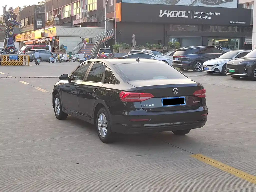 Volkswagen Lavida — миниатюра 8