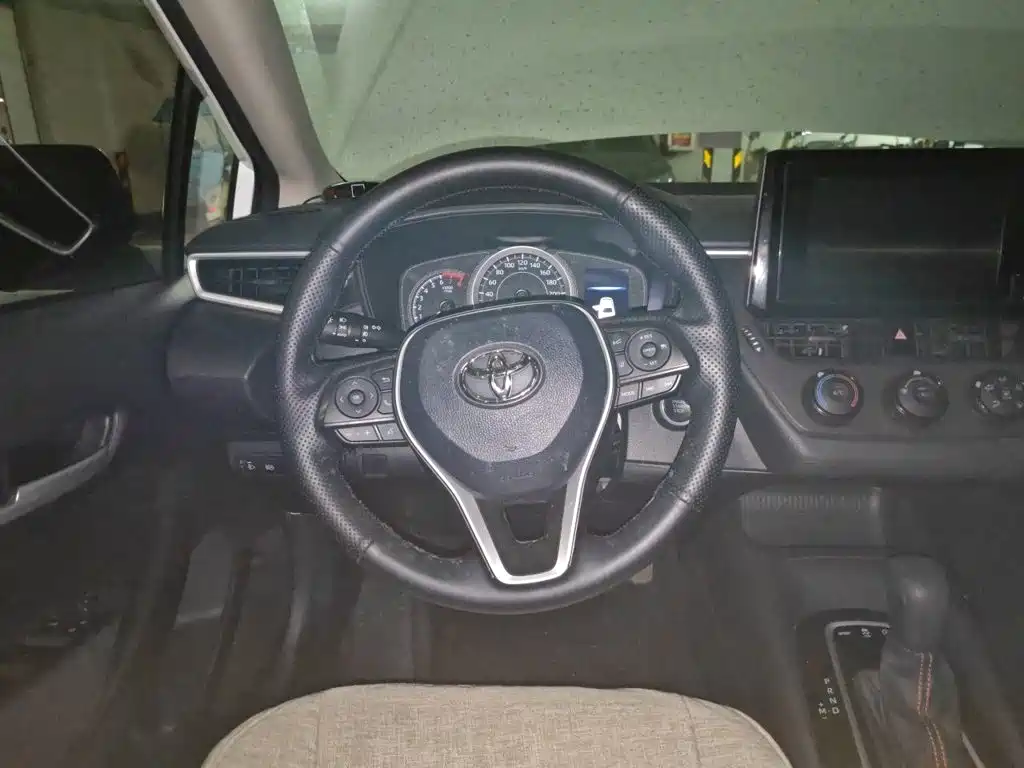 Toyota Corolla — миниатюра 3