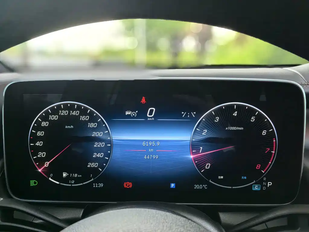 Mercedes-Benz GLC — миниатюра 8