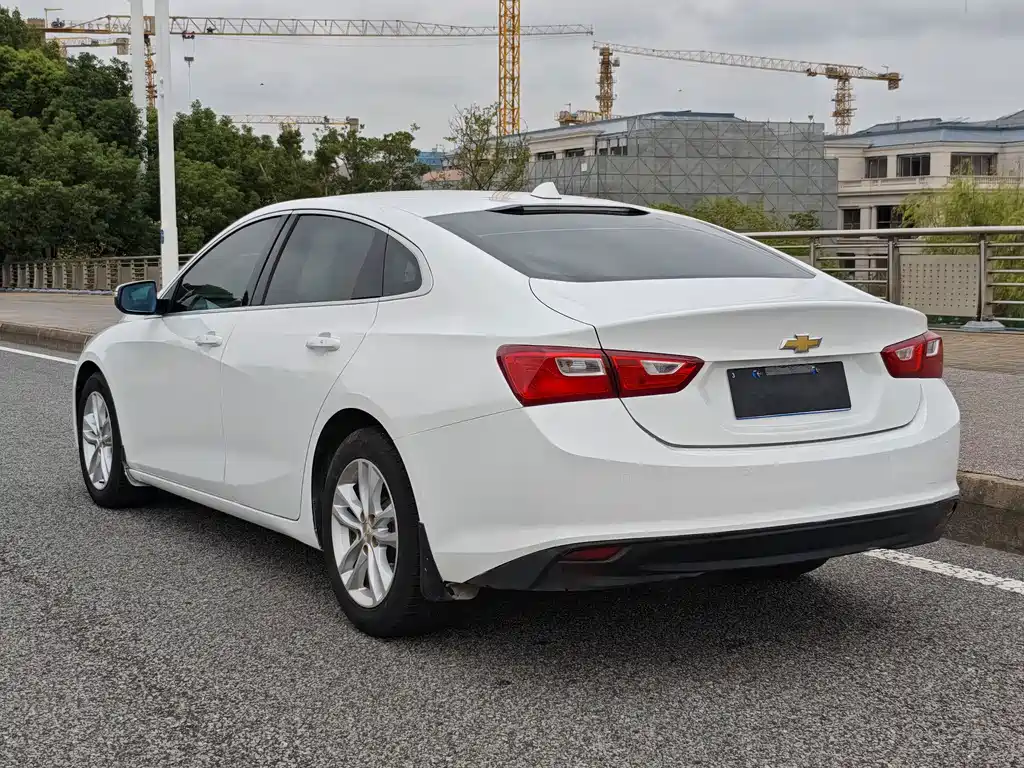 Chevrolet Malibu XL — миниатюра 8