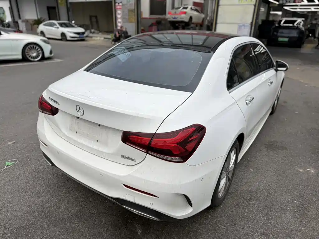 Mercedes-Benz A-Class — миниатюра 9