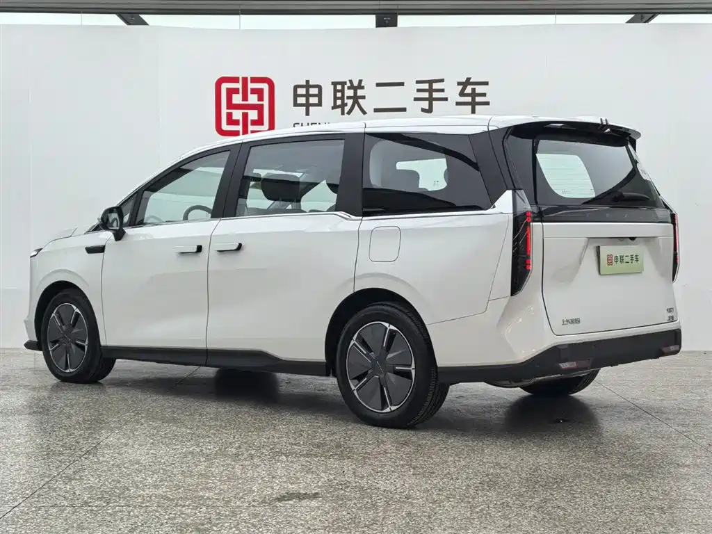 SAIC MAXUS EVERYONE 7