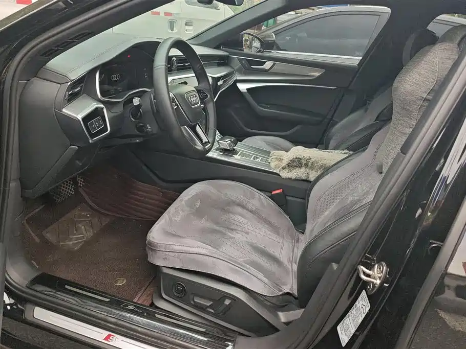 Audi A6L 2022 45 TFSI quattro