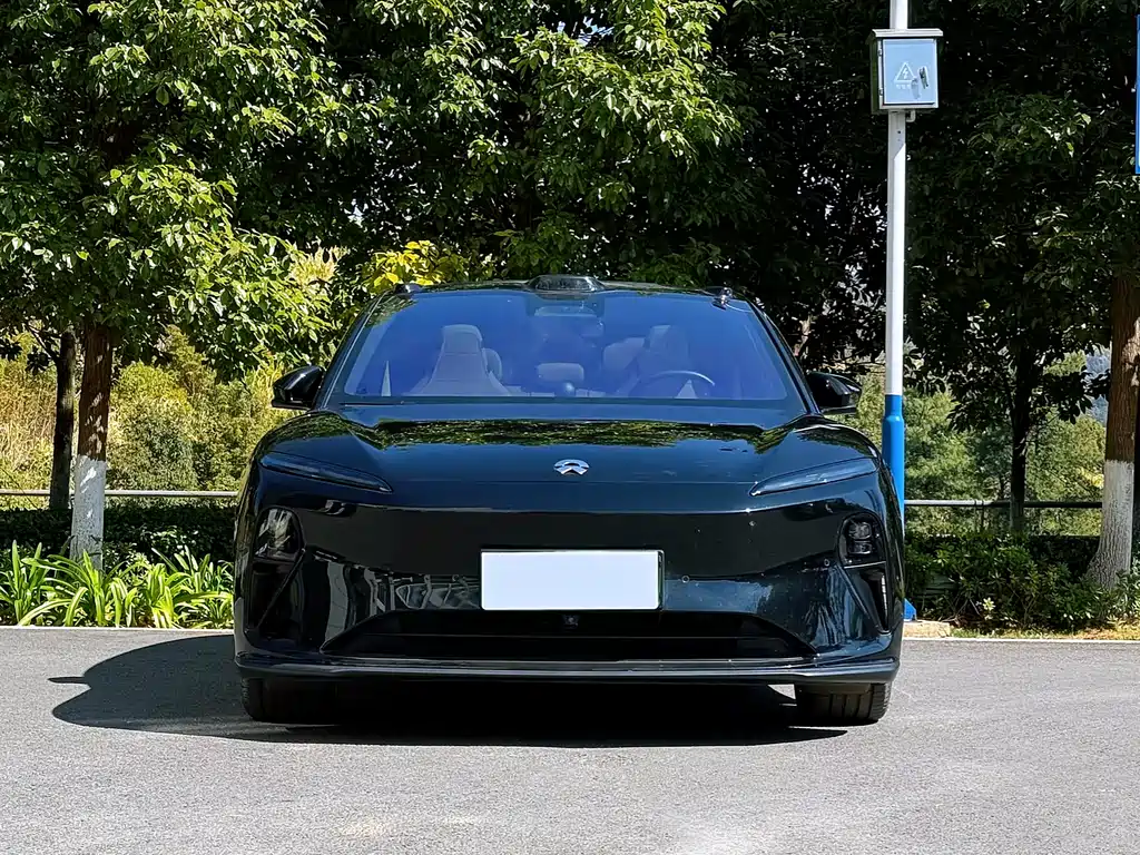NIO NIO ET5T