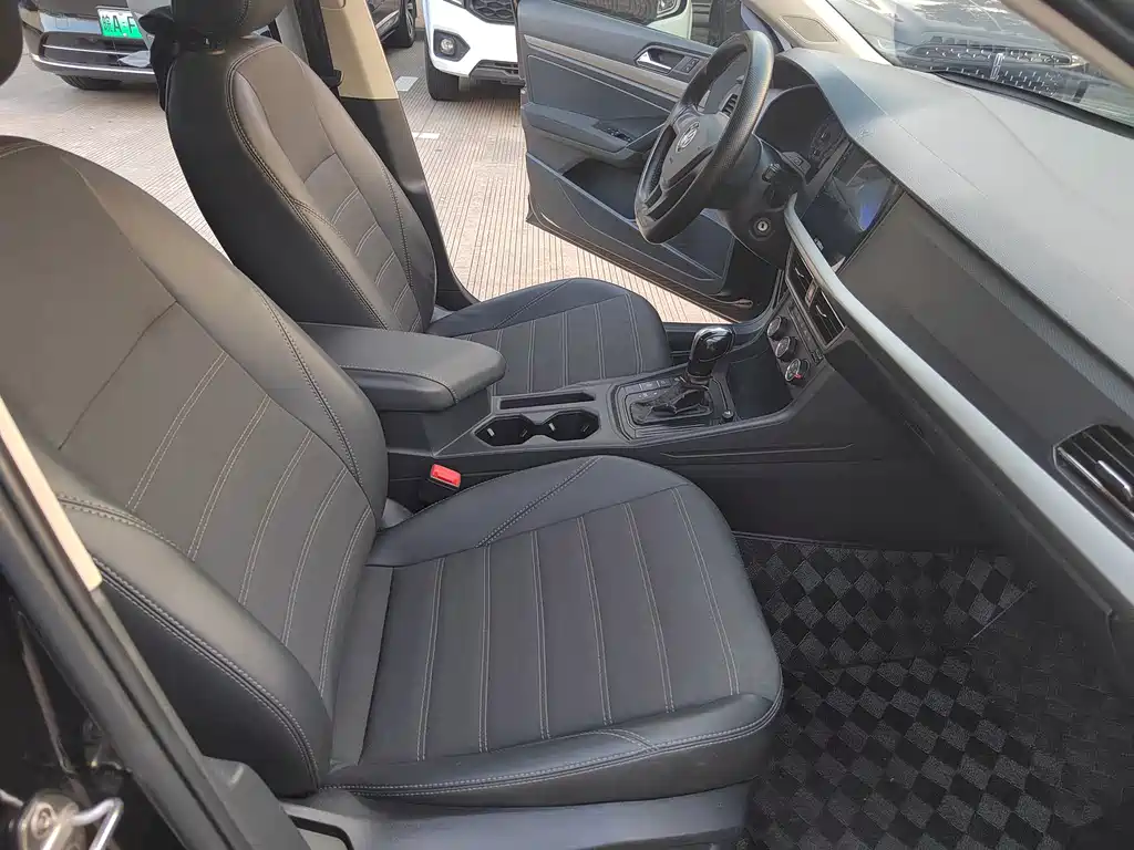 Volkswagen Lavida — миниатюра 5