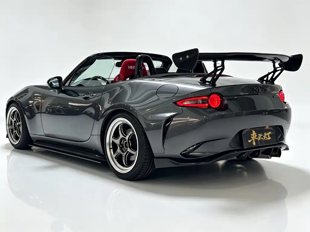 Mazda MX-5 — миниатюра 8