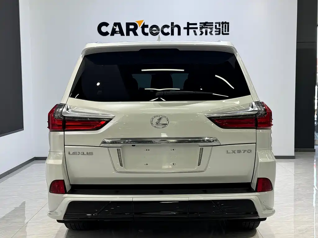 Lexus LX 2019 570