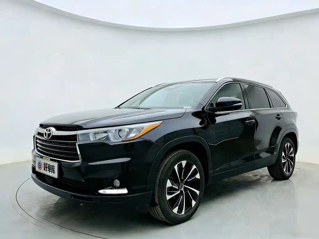 TOYOTA HIGHLANDER