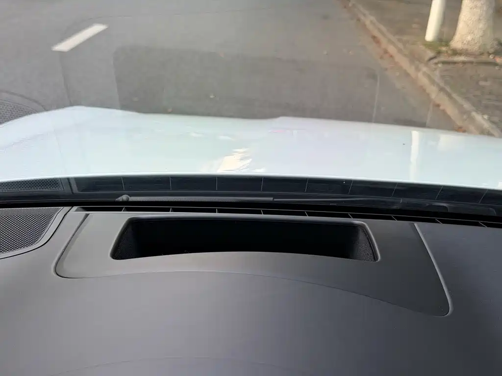 Porsche Cayenne — миниатюра 15