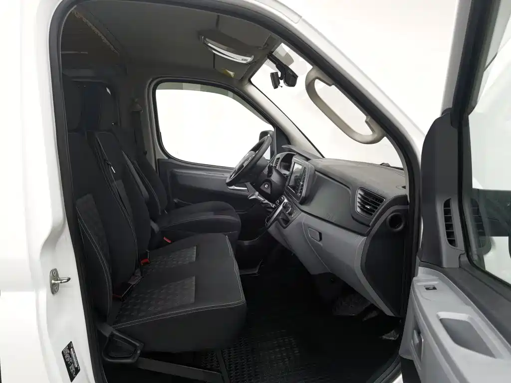 MAXUS V80 — миниатюра 23