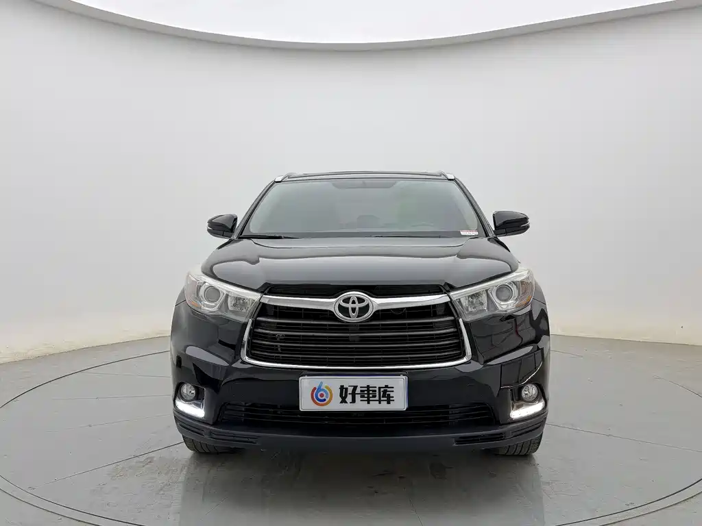 TOYOTA HIGHLANDER