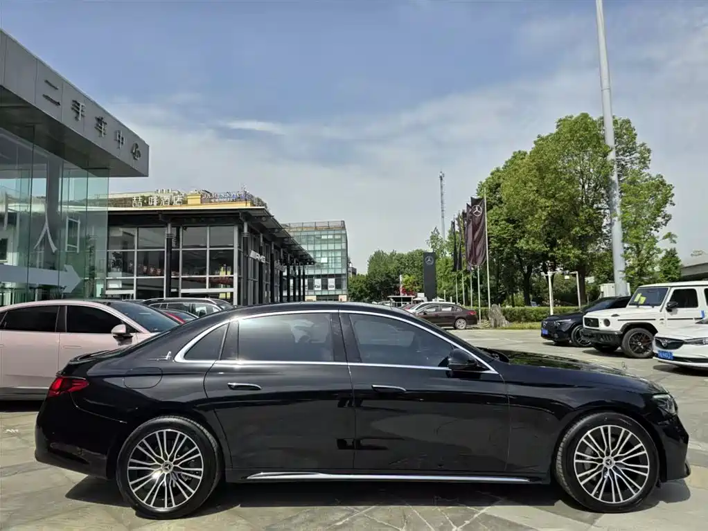 Mercedes-Benz E-Class E 2024 E 300 L Luxury