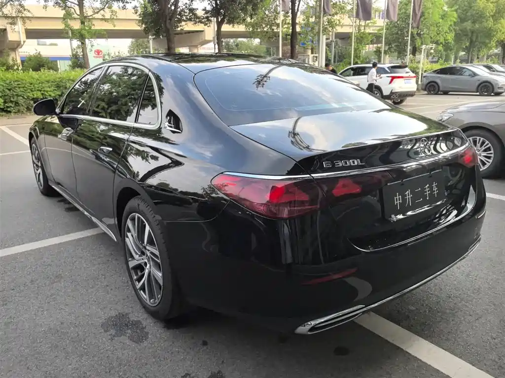 Mercedes-Benz E-Class E 2024 E 300 L Fashion