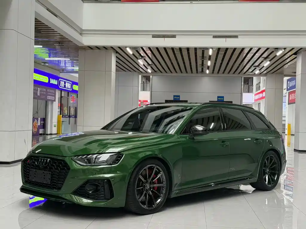 Audi RS 4