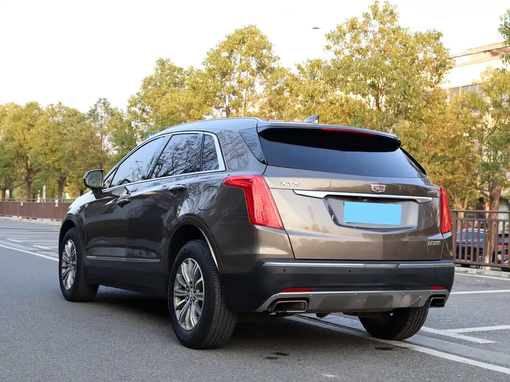 CADILLAC XT5