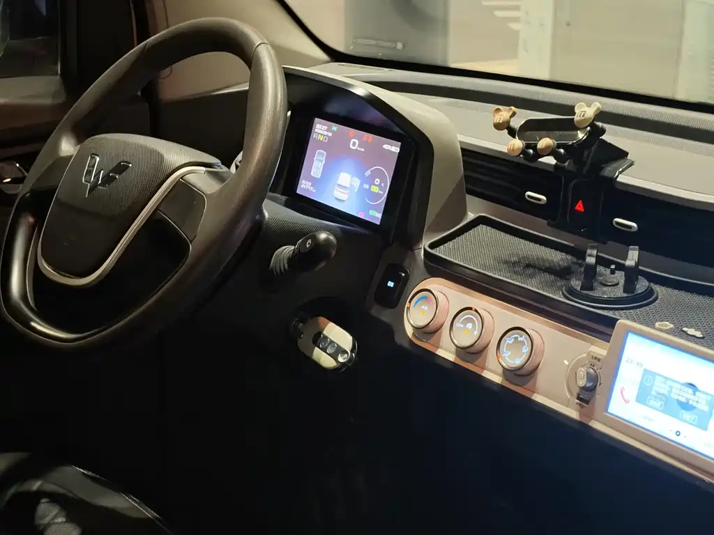 Wuling MINIEV — миниатюра 18