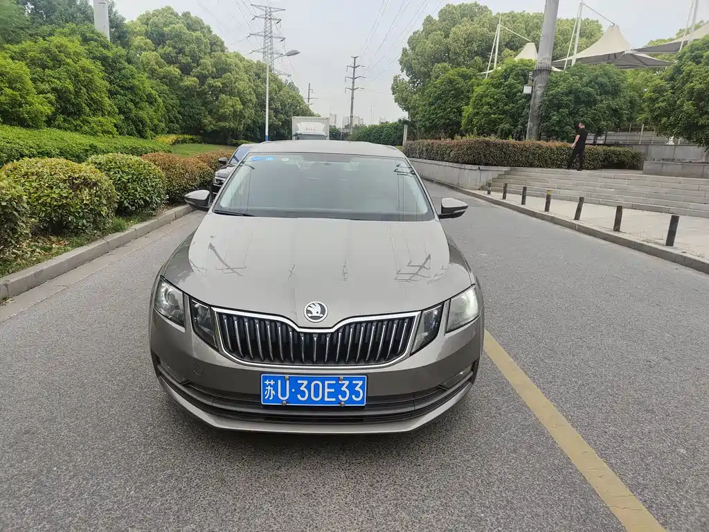 Skoda Octavia 2020 1.5L AT Comfort