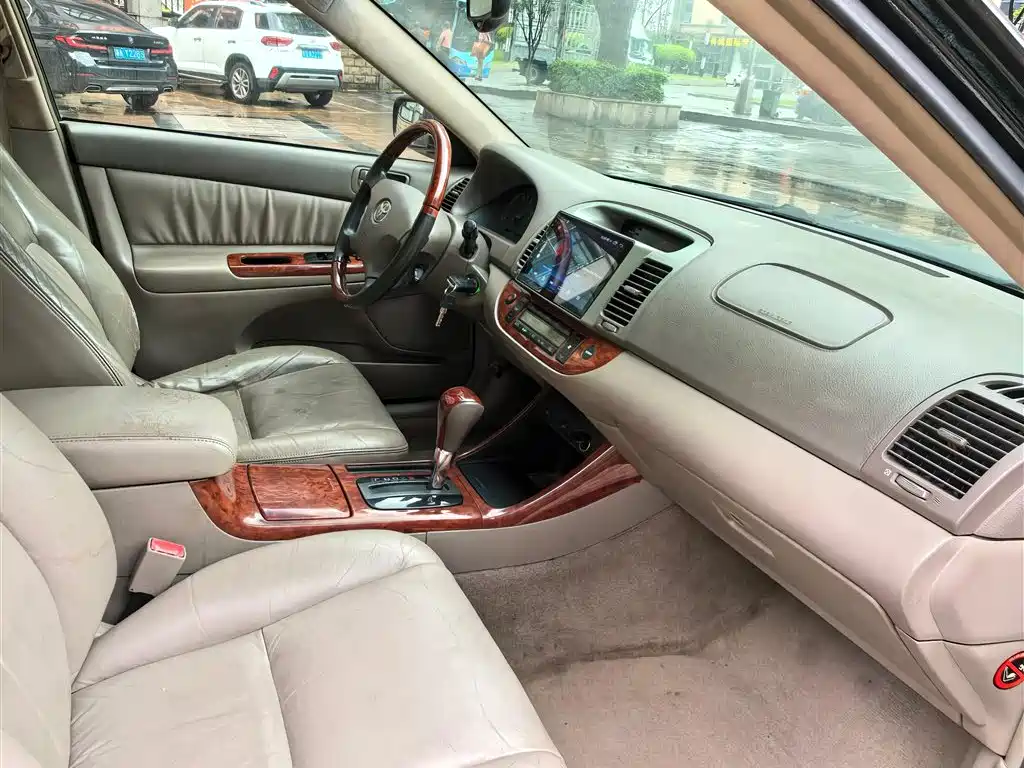 Toyota Camry 2005 2.4 Luxury