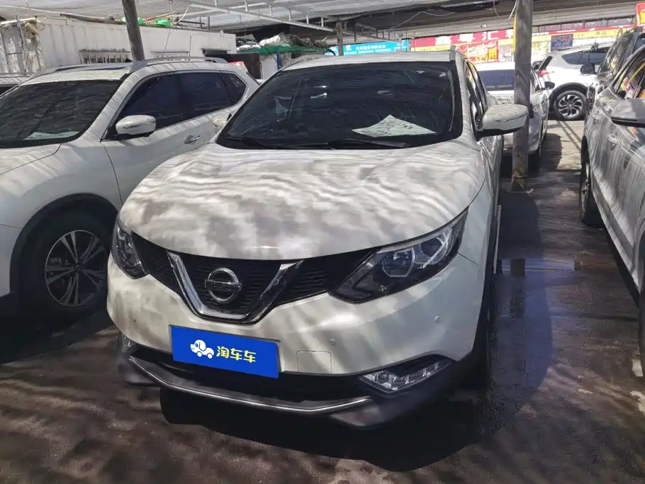 Nissan Qashqai 2016 2.0L CVT Luxury