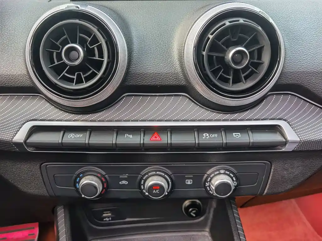 Audi Q2L — миниатюра 18