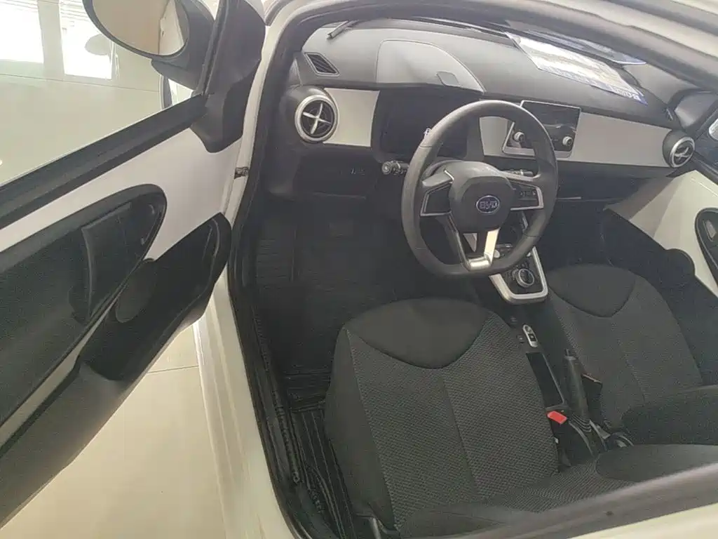 BYD e1 — миниатюра 16